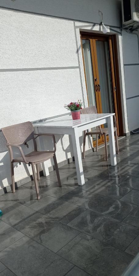 Ferienwohnung Amar Seaside Ksamil Exterior foto